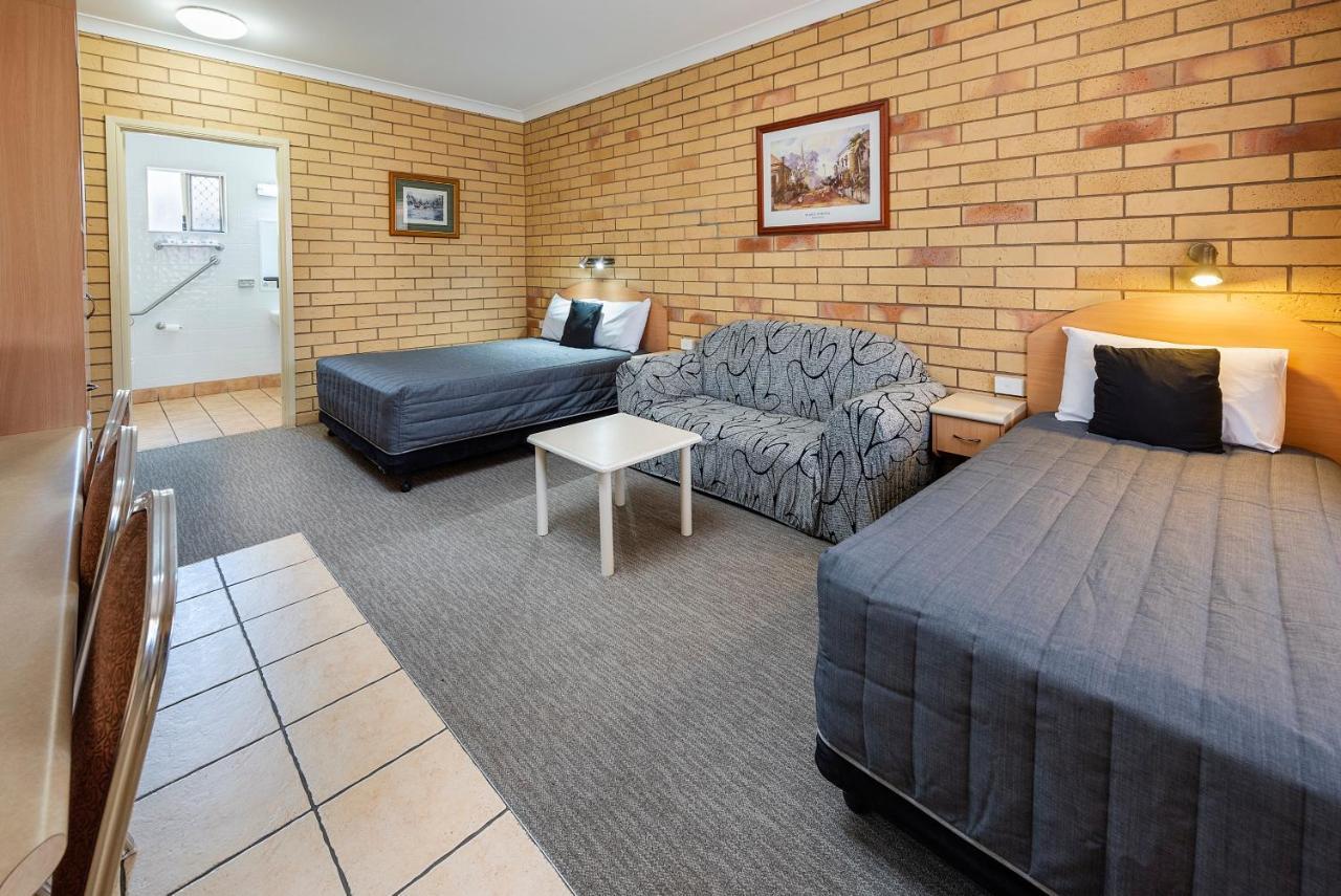 Motel Mid Town Motor 4*