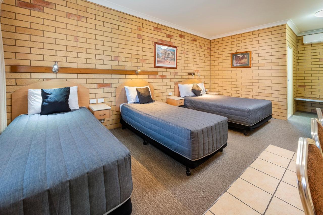 Motel Mid Town Motor 4*